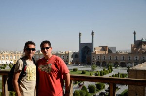 Isaac y yo en la Plaza del Imam de Isfahán